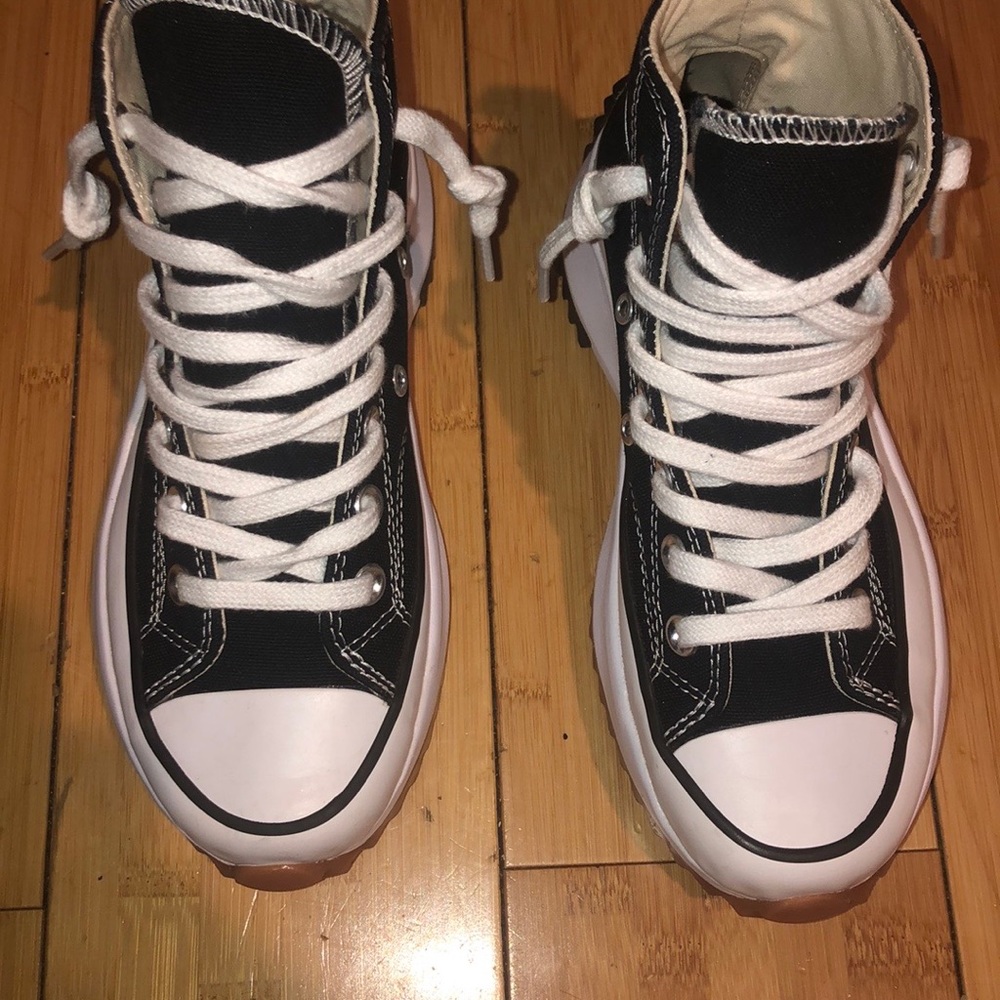 Converse - Picture 6 of 8